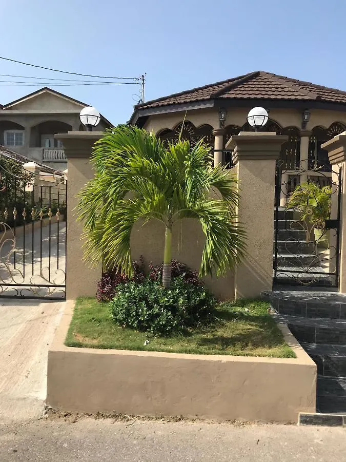木屋 Mountain View Bungalow 蒙特哥贝